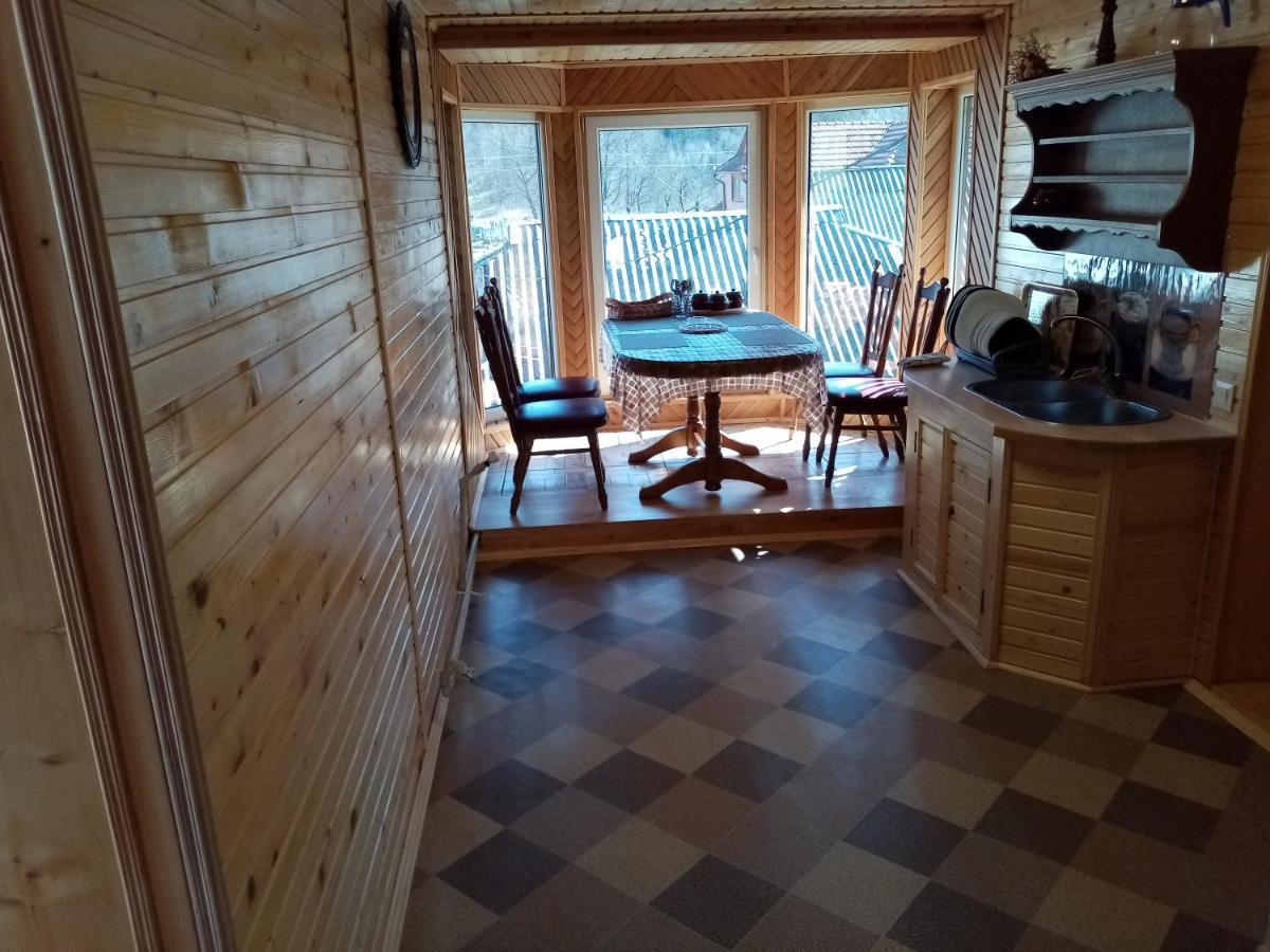 Садиба Федорчуків Гірська Хатина Sheshory Exteriör bild
